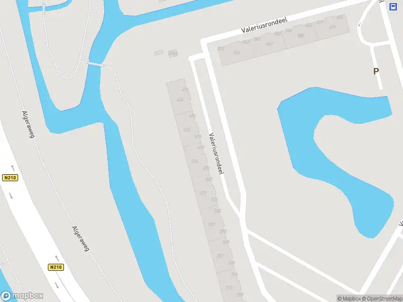 Ambulance met grote spoed naar de Valeriusrondeel in Capelle aan den IJssel