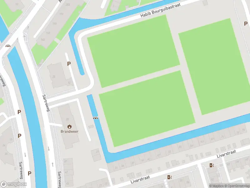 Politie naar de Aartsbisschop Romerostraat in Utrecht