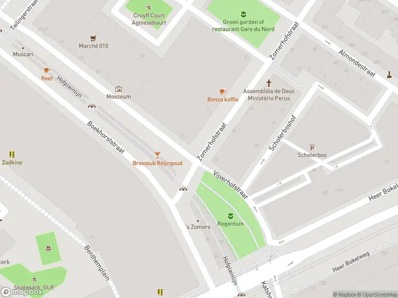 Ambulance met gepaste spoed naar de Vijverhofstraat in Rotterdam