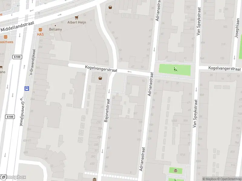 Ambulance met grote spoed naar de Bajonetstraat in Rotterdam