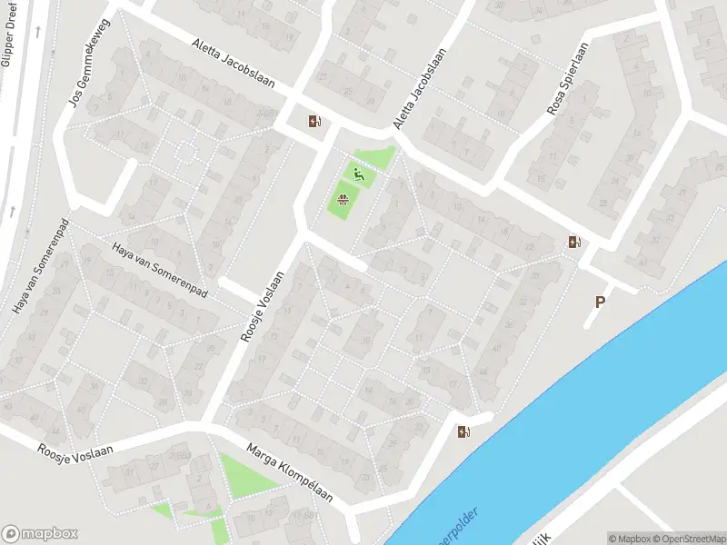 Ambulance met grote spoed naar de Mina Druckerhof in Heemstede