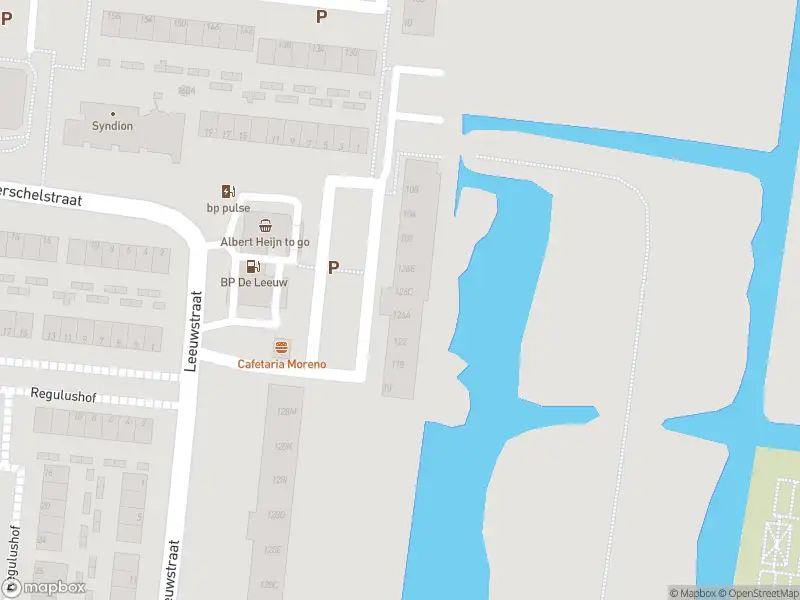 Ambulance met gepaste spoed naar de Leeuwstraat in Dordrecht