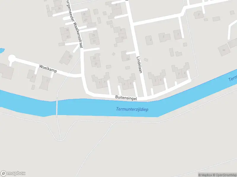 Brandweer met gepaste spoed naar de Hoofdweg West in Nieuwolda