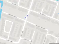 Ambulance met gepaste spoed naar de Steve Bikostraat in Haarlem