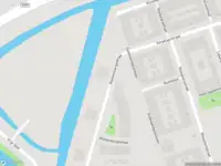 Ambulance met grote spoed naar de Blankenbergestraat in Amsterdam