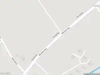 Brandweer met grote spoed naar de Waalderweg in Den Burg vanwege gebouwbrand