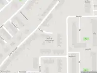 Ambulance met grote spoed naar de Zuider Kerkedijk in Rotterdam