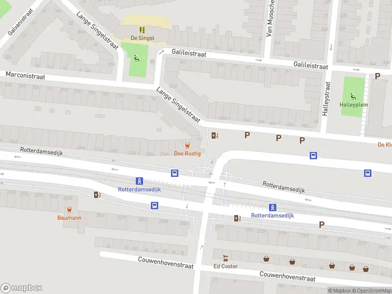 Ambulance met grote spoed naar de Rotterdamsedijk in Schiedam