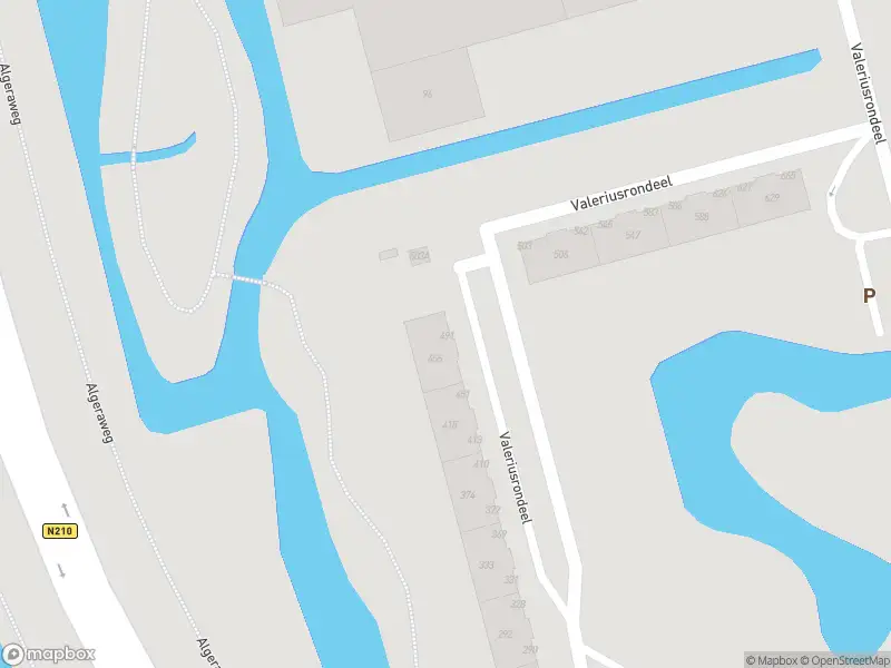 Ambulance met grote spoed naar de Valeriusrondeel in Capelle aan den IJssel