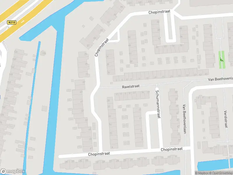 Brandweer met grote spoed naar de Ravelstraat in Capelle aan den IJssel vanwege reanimatie