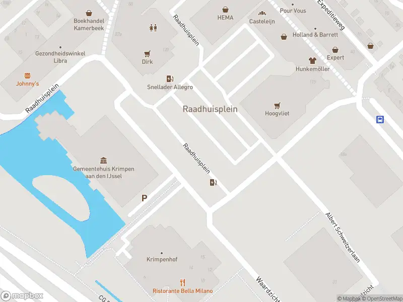 Ambulance met grote spoed naar de Raadhuisplein in Krimpen aan den IJssel