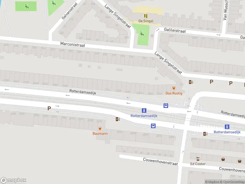 Ambulance met grote spoed naar de Rotterdamsedijk in Schiedam