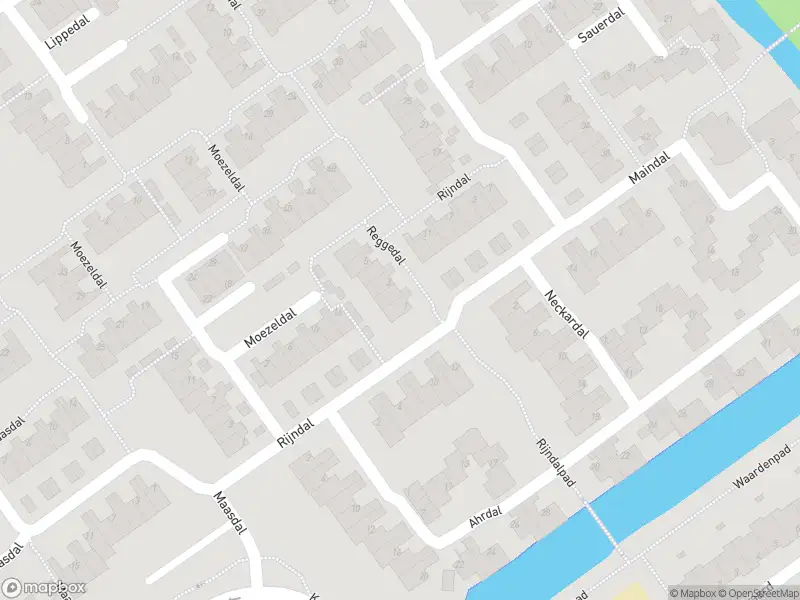 Ambulance met gepaste spoed naar de Reggedal in Capelle aan den IJssel