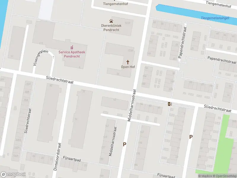 Ambulance met grote spoed naar de Middelharnisstraat in Rotterdam