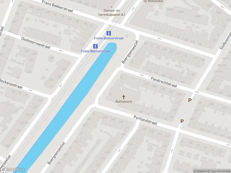 Ambulance met gepaste spoed naar de Boergoensevliet in Rotterdam