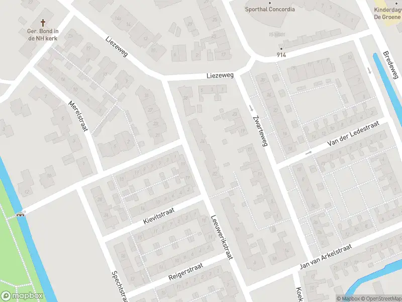 Brandweer met grote spoed naar de Liezeweg in Haastrecht vanwege gebouwbrand