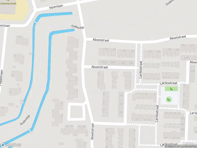 Ambulance met grote spoed naar de Abeelstraat in Dordrecht