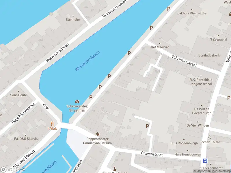 Ambulance met gepaste spoed naar de Kuipershaven in Dordrecht