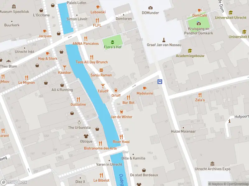 Traumahelikopter met grote spoed naar de Wed in Utrecht