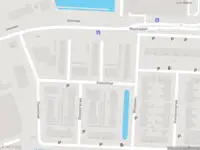 Ambulance met grote spoed naar de Esdoornstraat in Alphen aan den Rijn