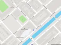 Ambulance met gepaste spoed naar de Dahliastraat in Rotterdam