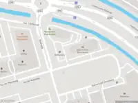 Ambulance met grote spoed naar de Van der Waalsweg in Barendrecht