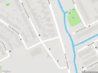 Brandweer met gepaste spoed naar de Prinses Julianaplantsoen in Maassluis