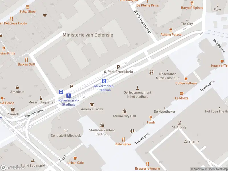 Ambulance met gepaste spoed naar de Kalvermarkt in 's-Gravenhage