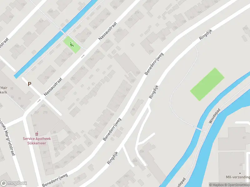 Ambulance met gepaste spoed naar de Benedenrijweg in Ridderkerk