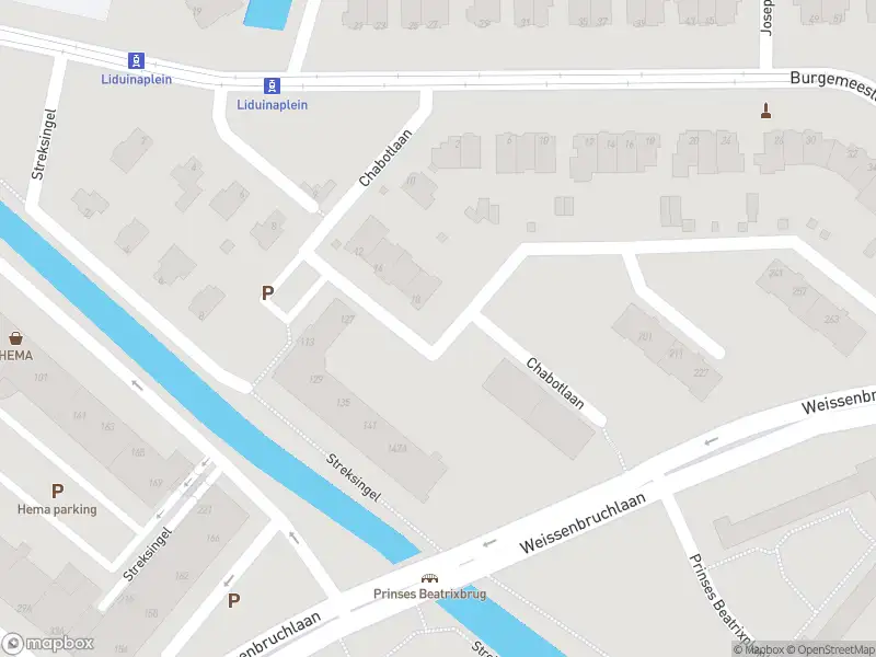 Ambulance met gepaste spoed naar de Chabotlaan in Rotterdam