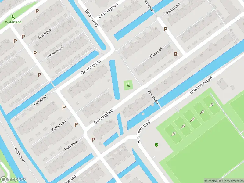 Ambulance met grote spoed naar de De Kringloop in Delft