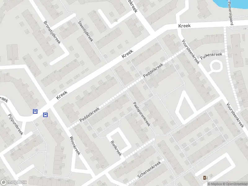 Ambulance met grote spoed naar de Paalsporenkreek in Spijkenisse