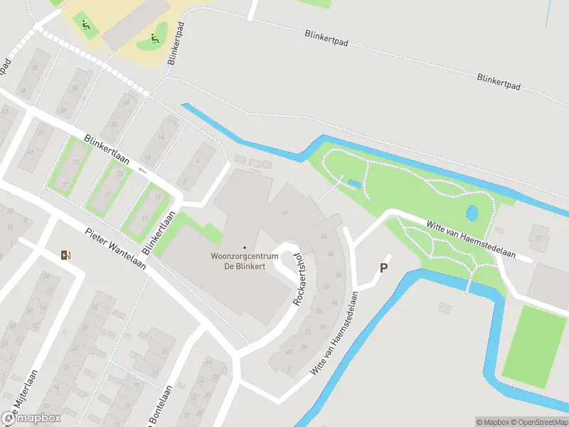 Ambulance met gepaste spoed naar de Rockaertshof in Haarlem