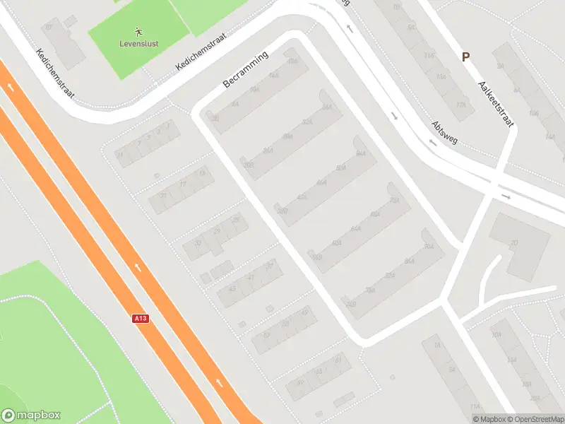 Ambulance met grote spoed naar de Becramming in Rotterdam