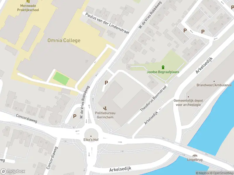 Ambulance met gepaste spoed naar de W. de Vries Robbéweg in Gorinchem