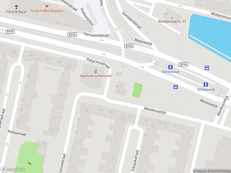 Ambulance met gepaste spoed naar de Westkousdijk in Rotterdam