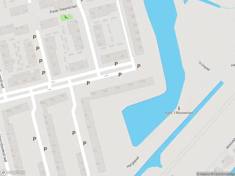 Ambulance met grote spoed naar de Van der Duyn van Maasdamlaan in Vlaardingen