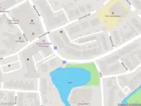 Ambulance met gepaste spoed naar de Waalstraat in Poortugaal