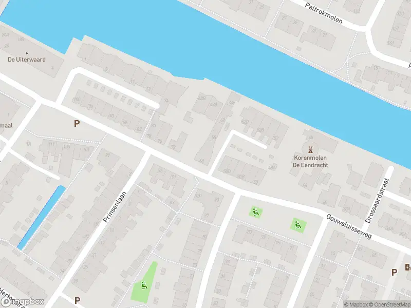 Ambulance met gepaste spoed naar de Prinsenlaan in Alphen aan den Rijn