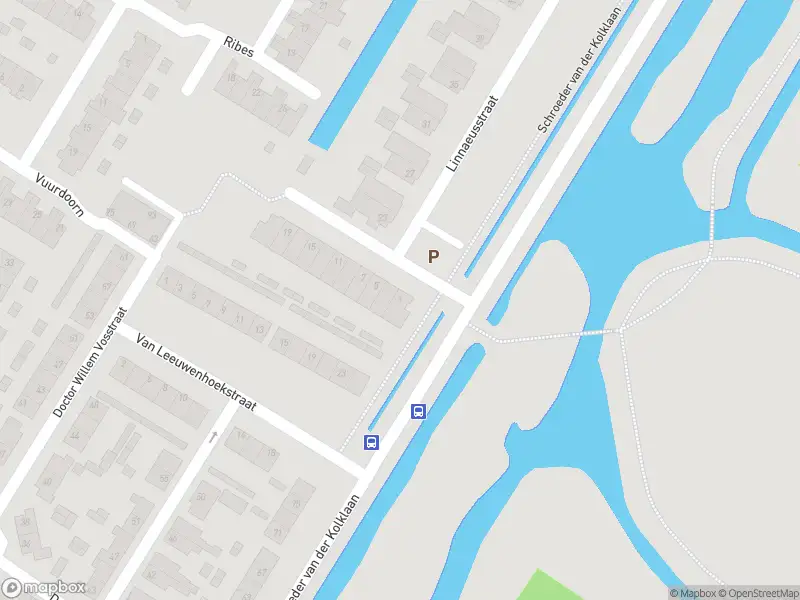 Ambulance met grote spoed naar de Linnaeusstraat in Poortugaal