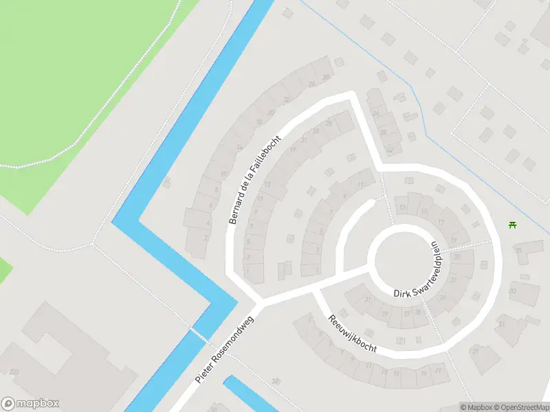 Ambulance met grote spoed naar de Bernard de la Faillebocht in Rotterdam