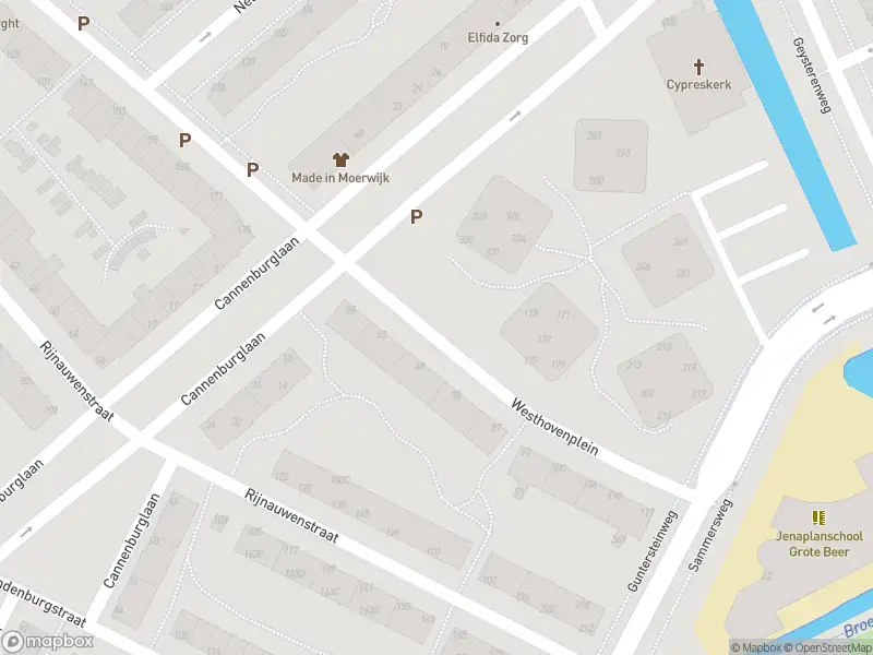 Ambulance met grote spoed naar de Nettelhorststraat in 's-Gravenhage