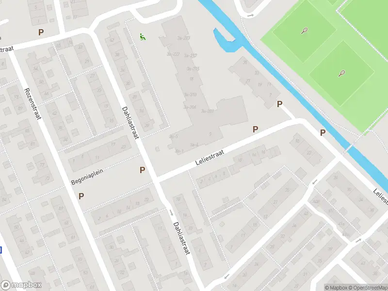 Ambulance met grote spoed naar de Leliestraat in Zevenhuizen