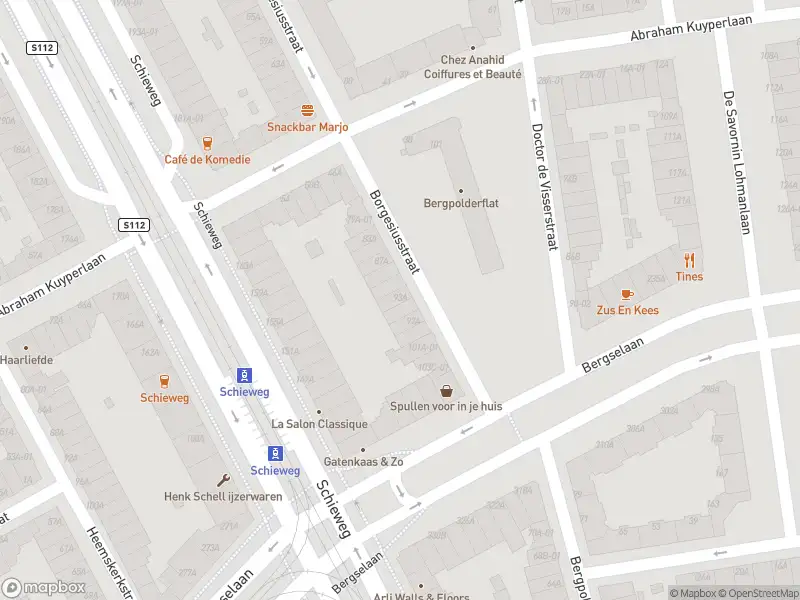 Ambulance met grote spoed naar de Borgesiusstraat in Rotterdam