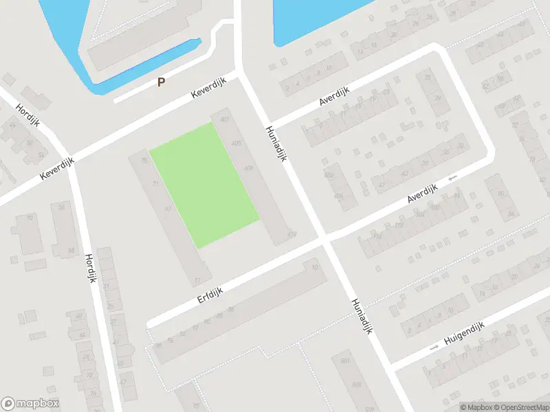 Ambulance met grote spoed naar de Huniadijk in Rotterdam