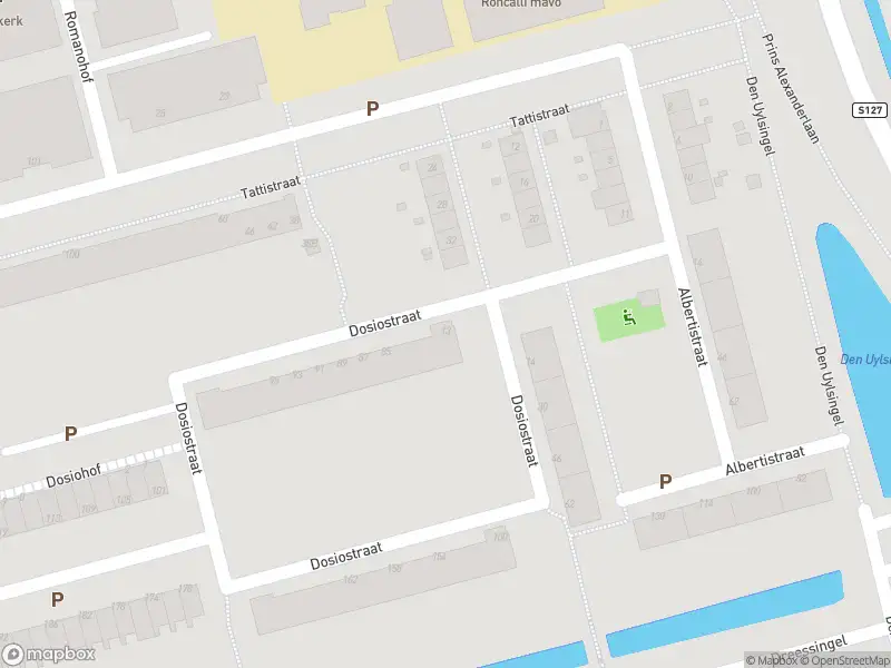 Ambulance met grote spoed naar de Dosiostraat in Rotterdam