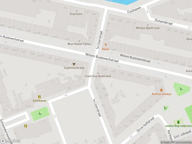 Brandweer met gepaste spoed naar de Korte Schoonderloostraat in Rotterdam vanwege wateroverlast