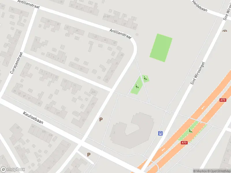 Ambulance met grote spoed naar de Karel Doormanplein in Roermond