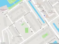 Ambulance met grote spoed naar de Jacoba van Beierenlaan in Delft