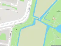 Ambulance met grote spoed naar de Kramatweg in Amsterdam